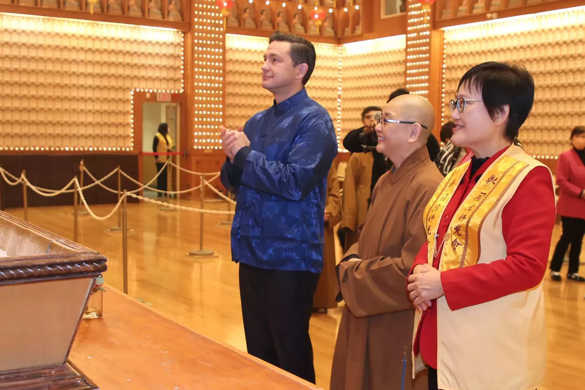 Canada Conservative Leader Pierre Poilievre Visits Fo Guang Shan Toronto Celebrates Lunar New Year
