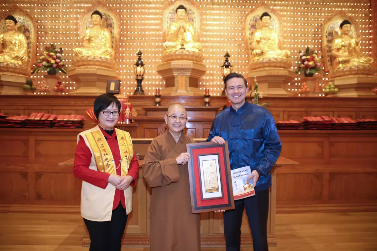 Canada Conservative Leader Pierre Poilievre Visits Fo Guang Shan Toronto Celebrates Lunar New Year