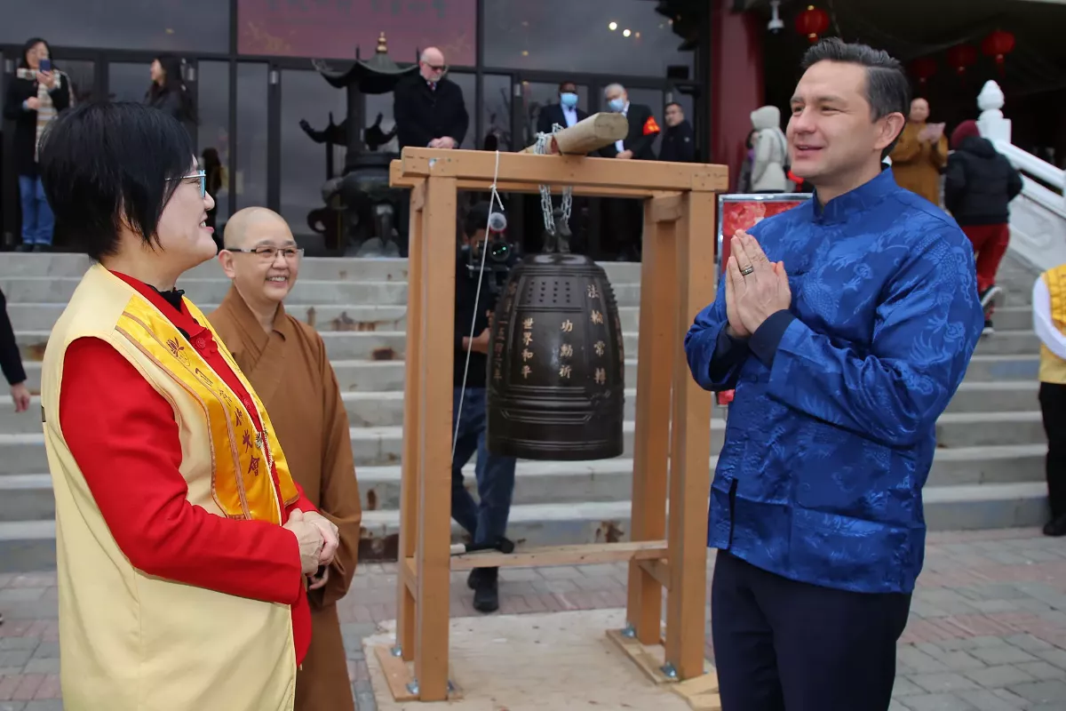 Canada Conservative Leader Pierre Poilievre Visits Fo Guang Shan Toronto Celebrates Lunar New Year