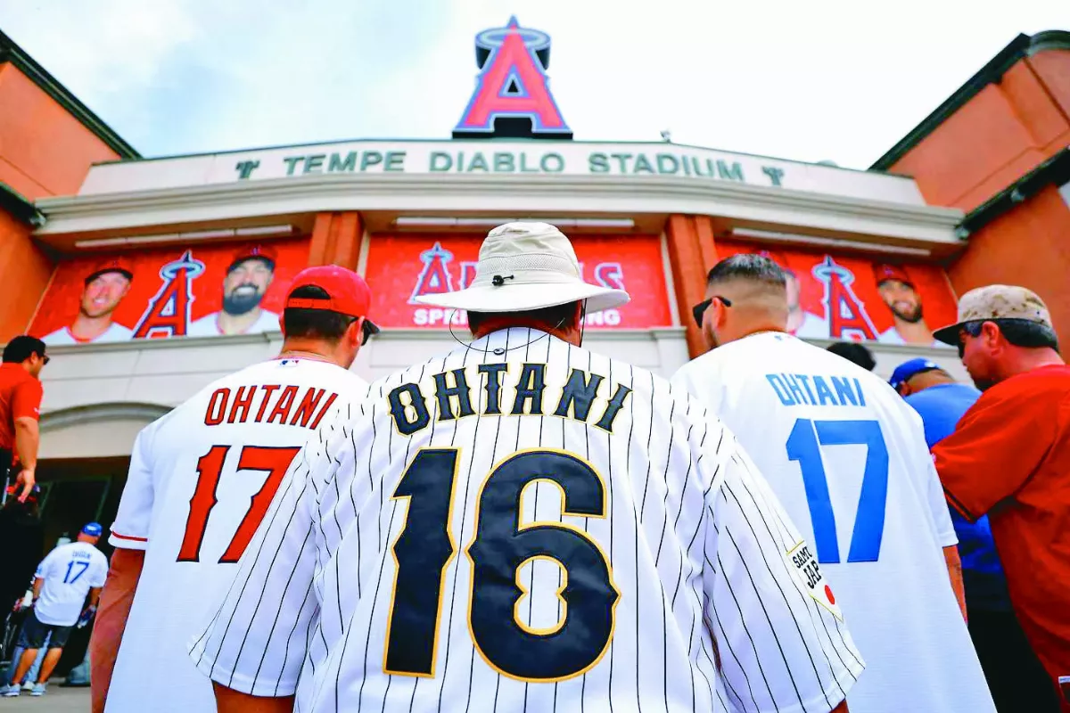 MLB洛城內戰  滿場大谷球衣