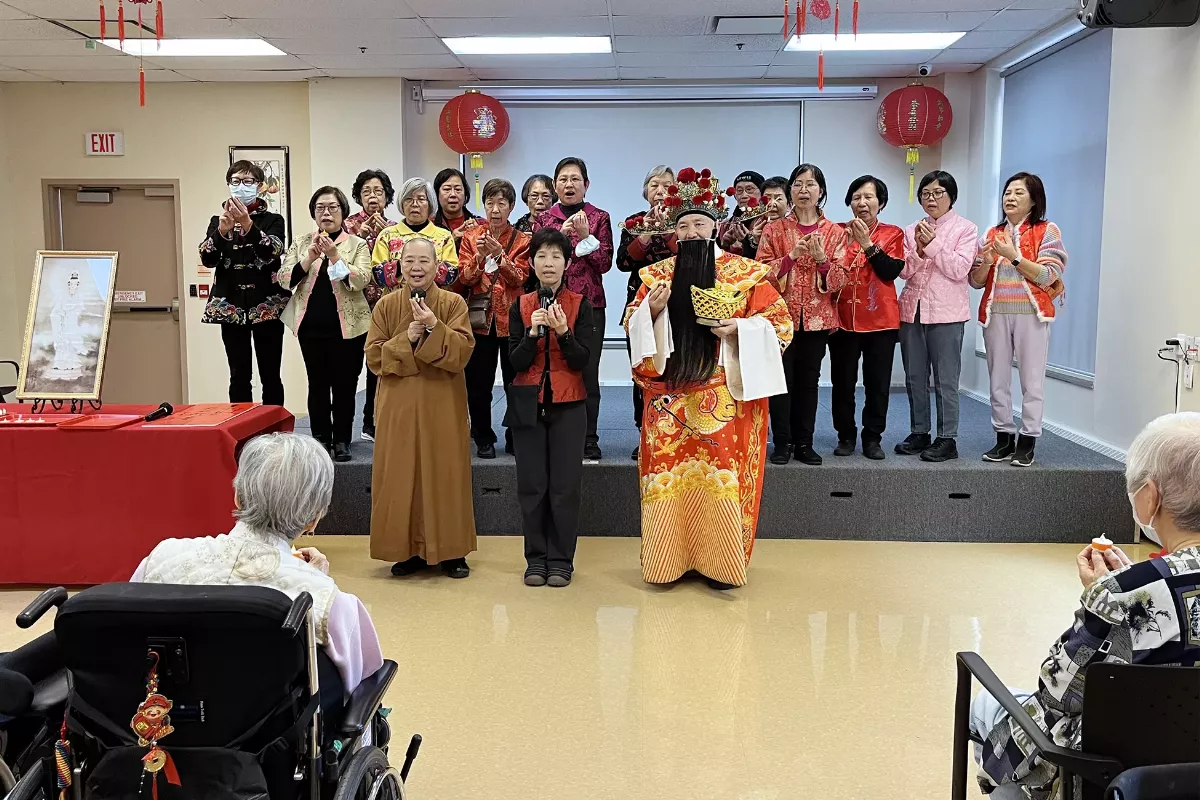 Toronto Buddha’s Light Caring Group Resumes Lunar New Year Celebrations at Nursing Homes Post-Pandemic