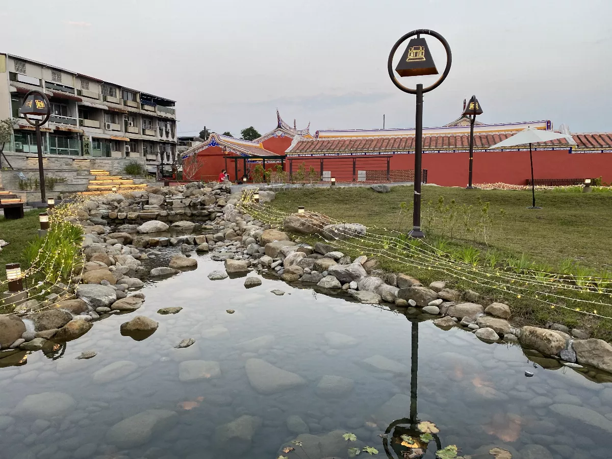 屏東書院園區公告   不能再亂餵鳥類及野生動物 