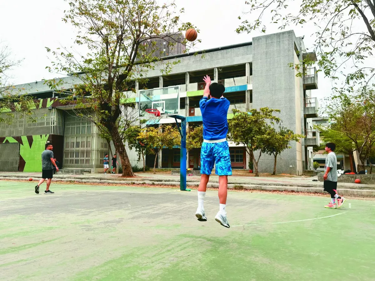 運動傷害你我他  青少年過度跳躍  當心骨折