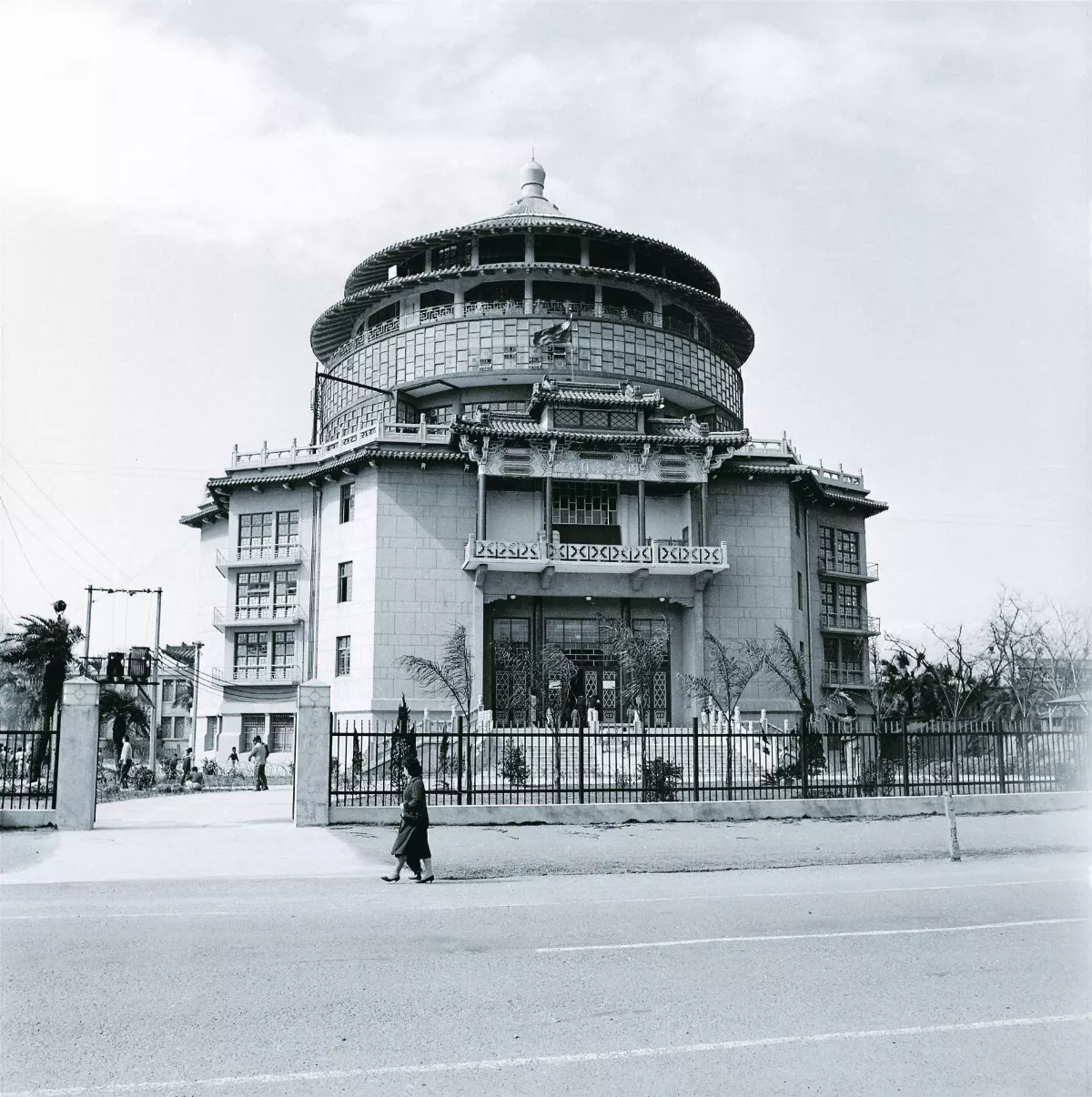 回望二戰後建築 一窺現代化進程