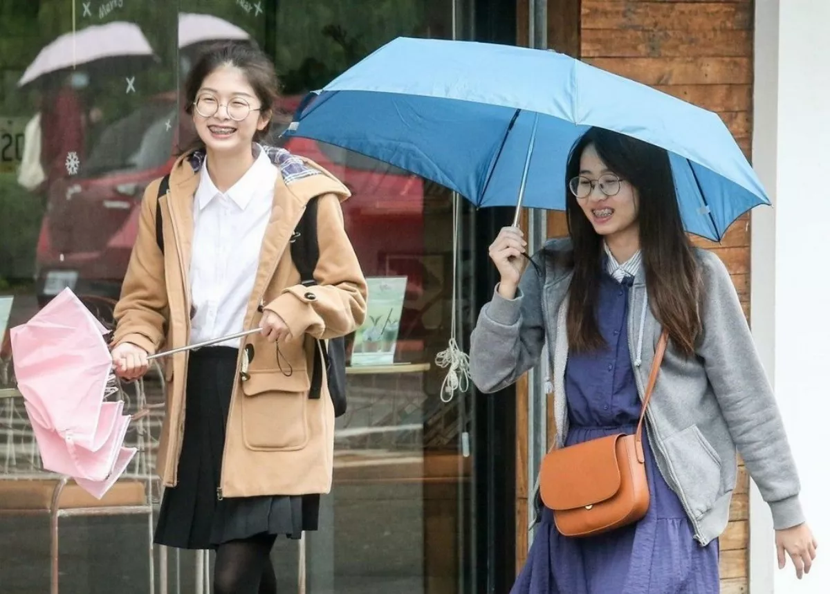 中南部午後留意雷雨 晚起各地天氣趨穩定