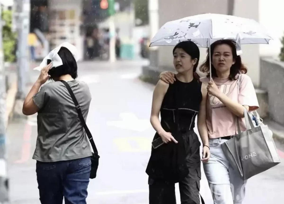 明天中南部防高溫　清明連假兩鋒面恐有雷雨
