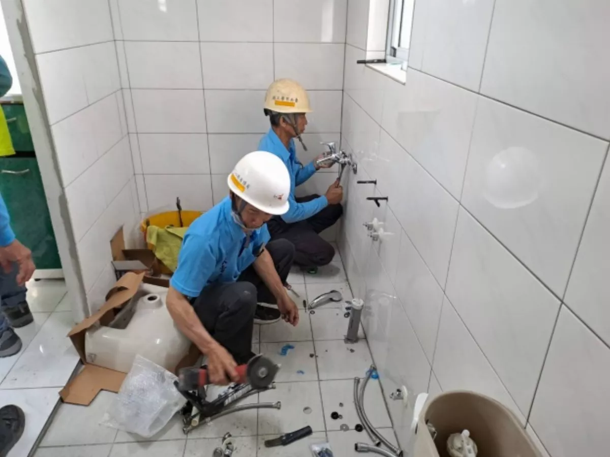 做工行善團熱情不停歇 連假修繕助弱勢