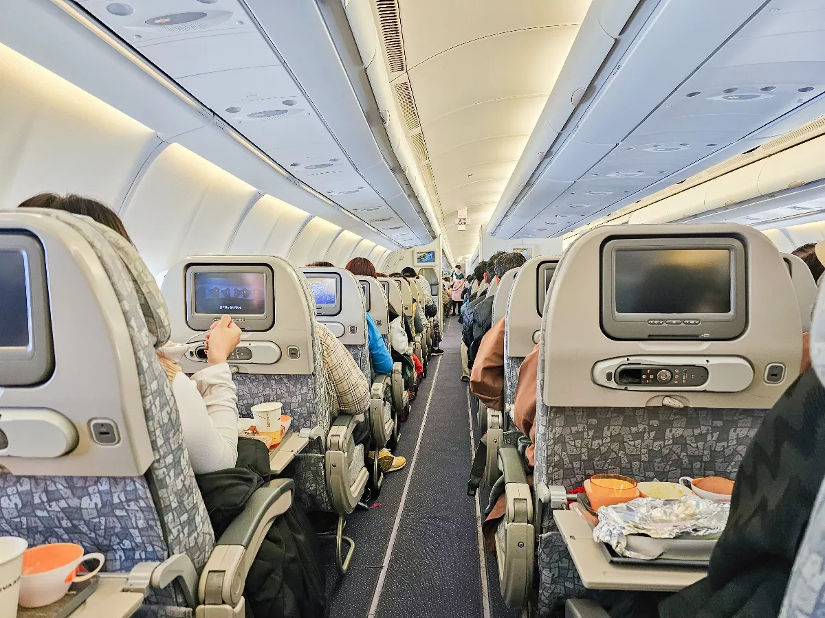 航空業復甦大徵才  客艙組員起薪上看7.5萬元