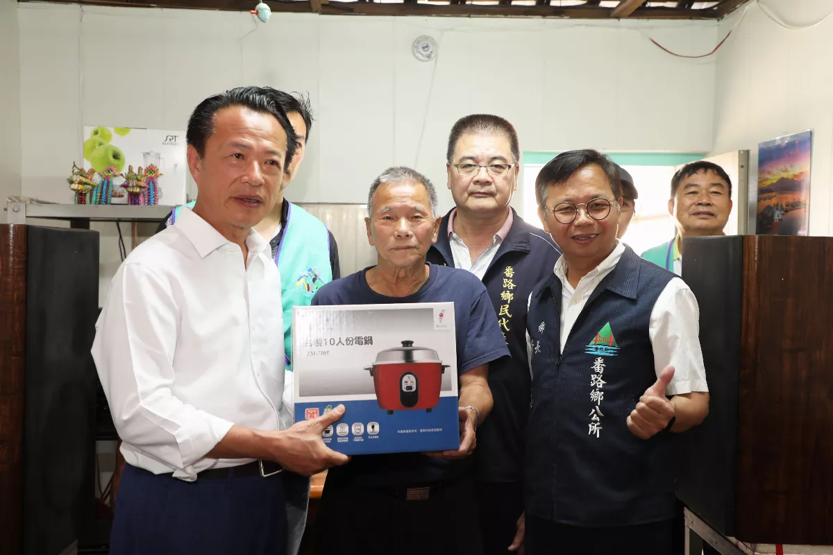 百工修繕利他協會 為獨老修繕房屋