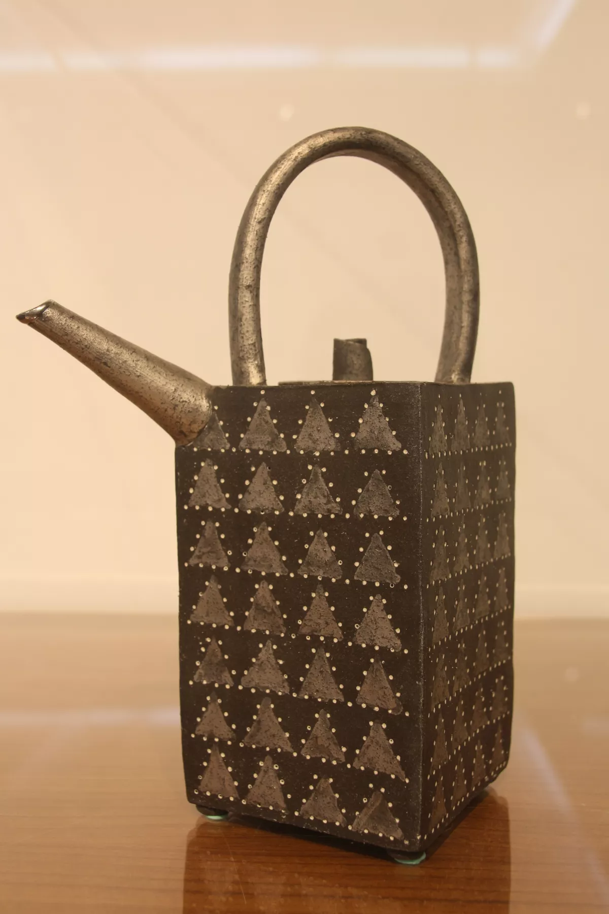 探索壺裡乾坤 嘉大台灣壺展