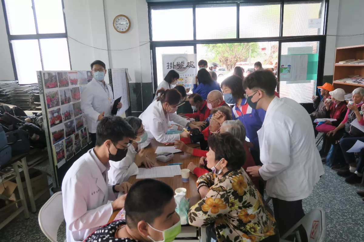 義守大學醫學院 義診團啟動社區巡診