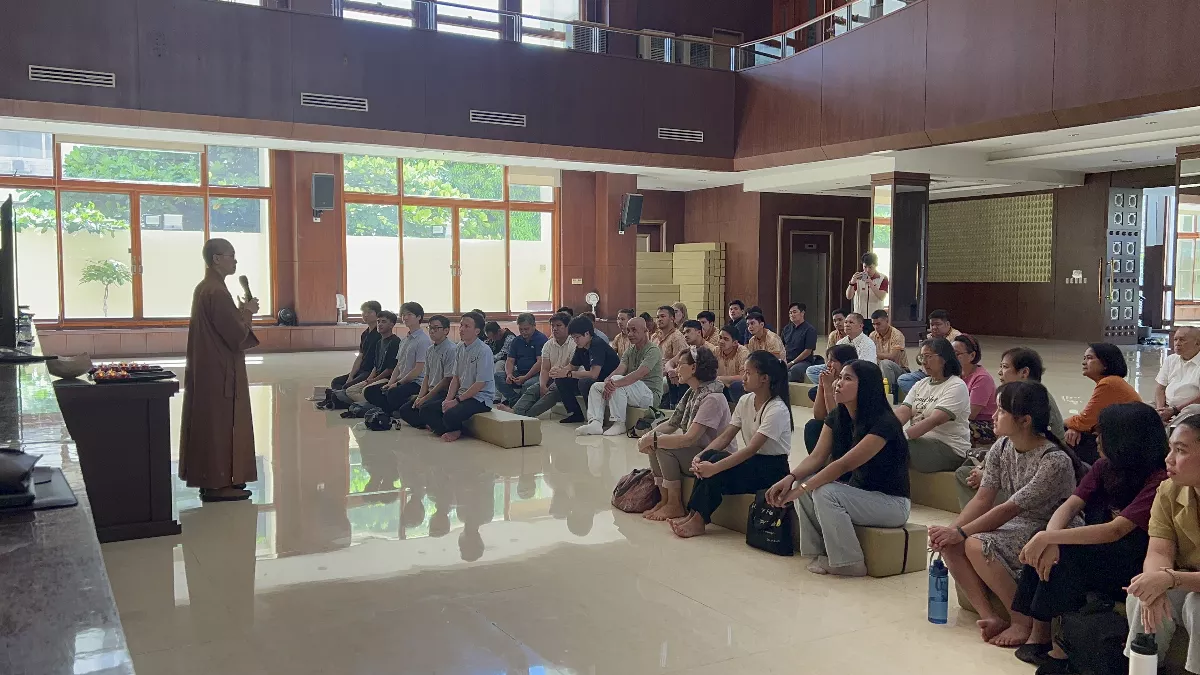 Catholic Focolare Visits Mabuhay Temple for Interreligious Exchange