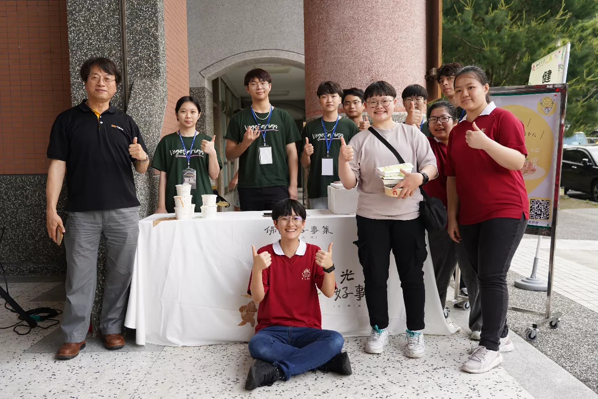 蔬咚Po 蔬食市集熱鬧展開  佛大學子感受美好生命力