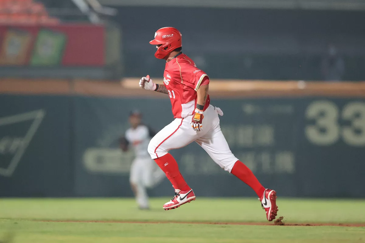 中職／龍賞獅本季最慘敗 林智勝敲最年長三壘打