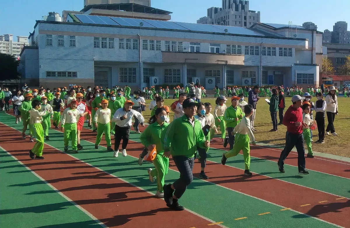 12校響應「規律運動日」每天樂動5招儲健康力