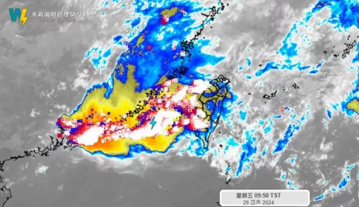 衛星雲圖出現「閃電串聯」  專家稱看起來不像春雨
