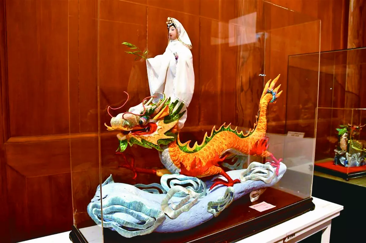 十指春風 許陳春展立體繡雕