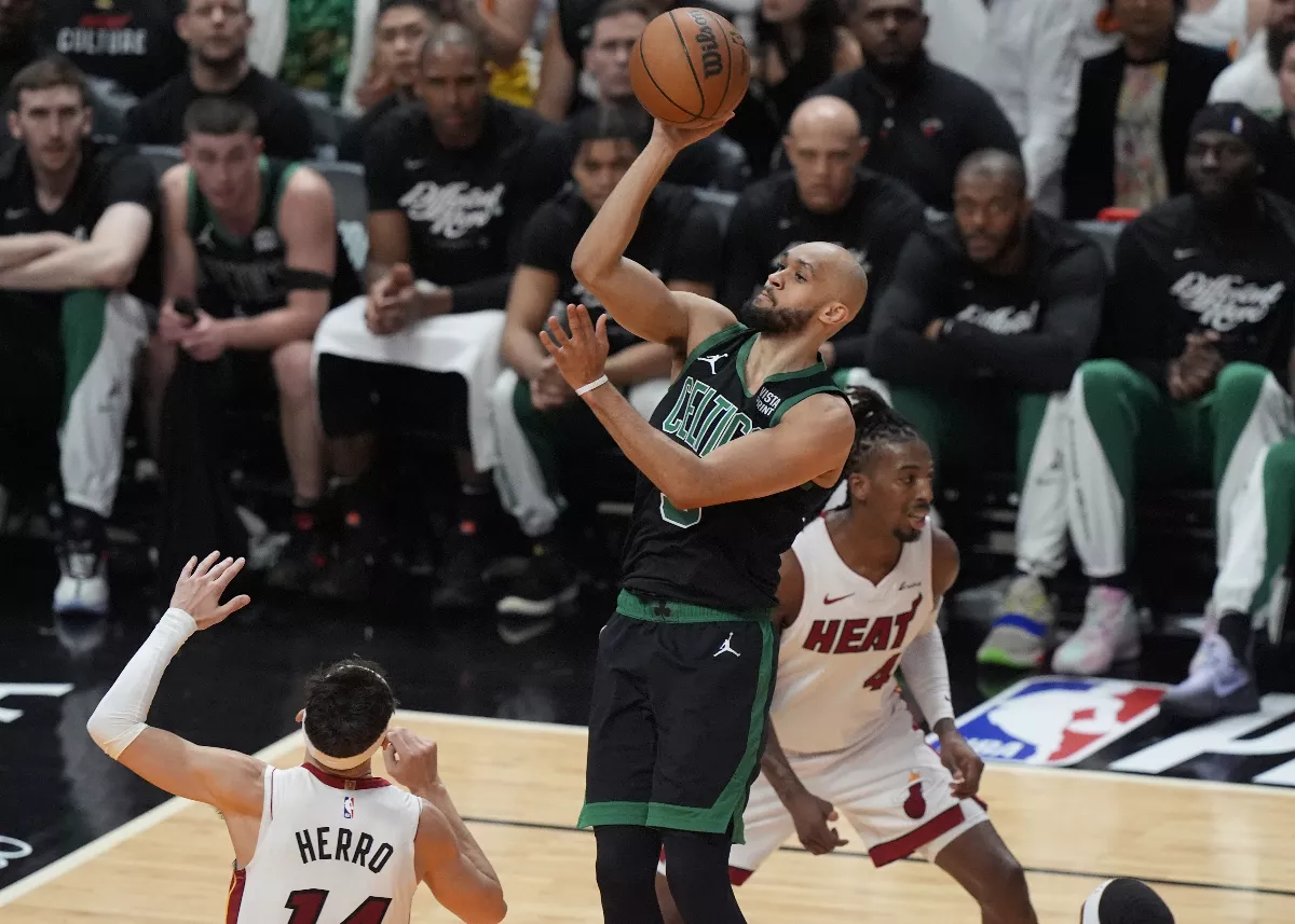 NBA／懷特發威寫隊史 塞爾蒂克聽牌