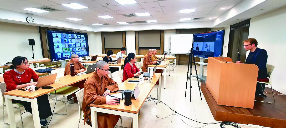 佛光大辭典英譯培訓 善用AI指令 提升佛典翻譯品質