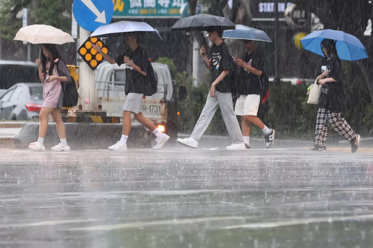 首波梅雨鋒面到 各地留意瞬間大雨