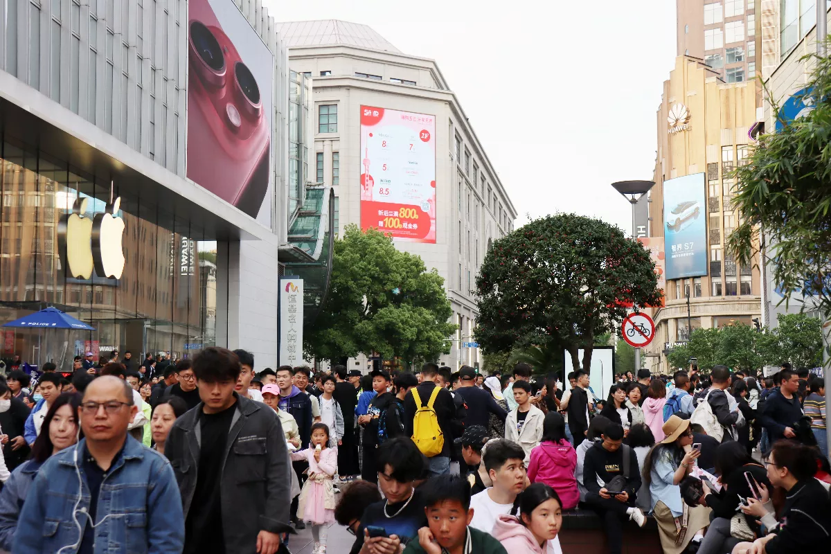中國大陸五一假期 多景點現人潮