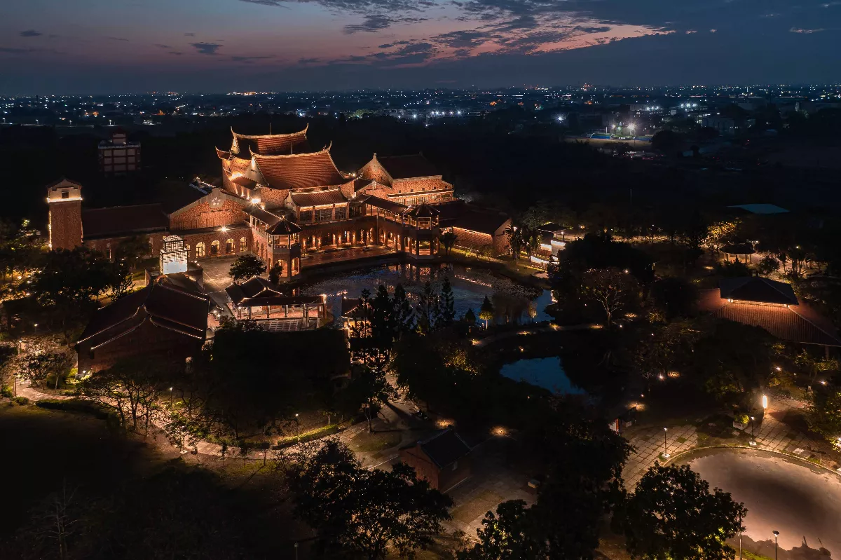 民雄表藝中心 獲德國照明設計首獎