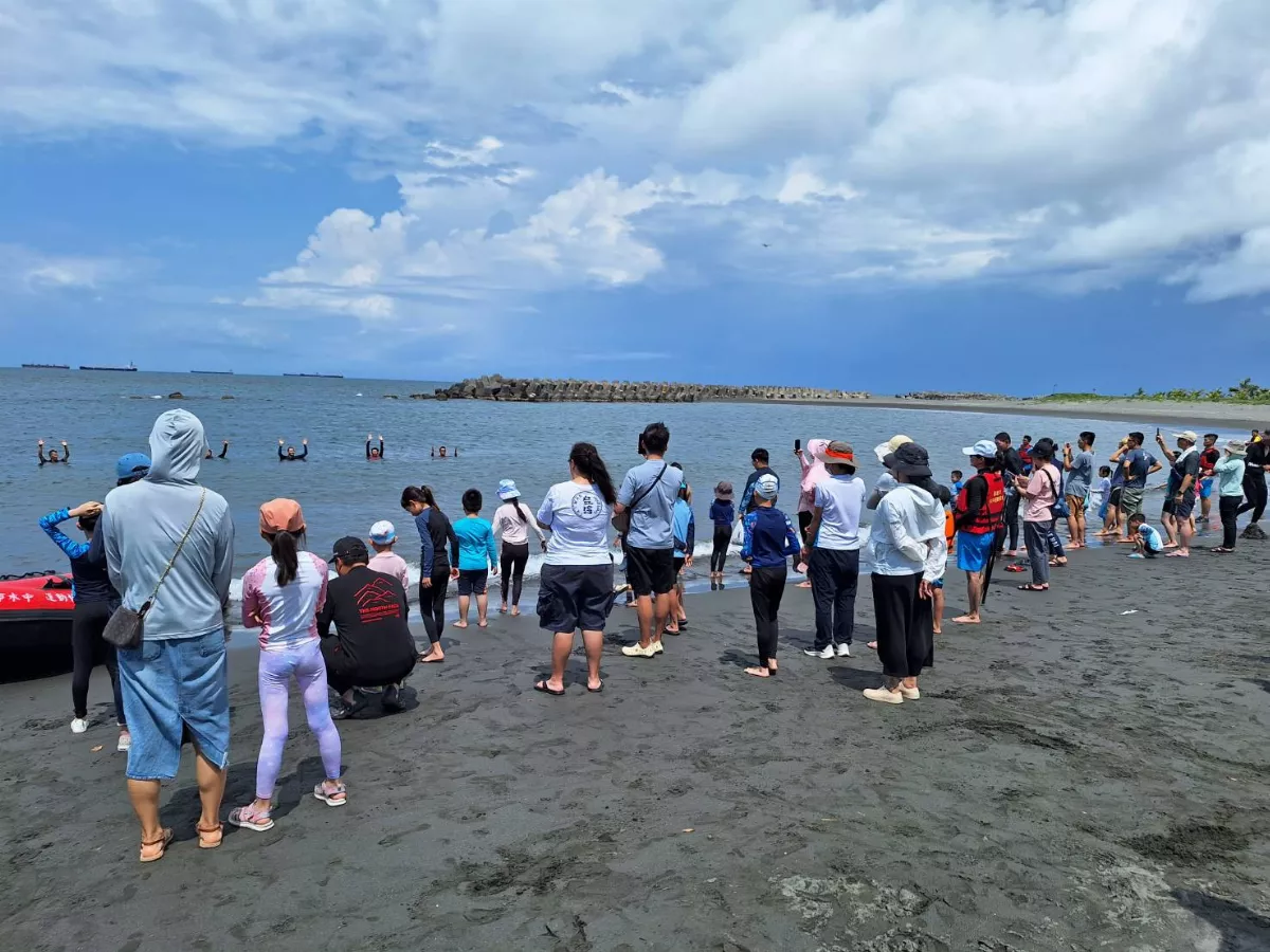 3類型海岸危機　戲水牢記防溺10招、救溺5步