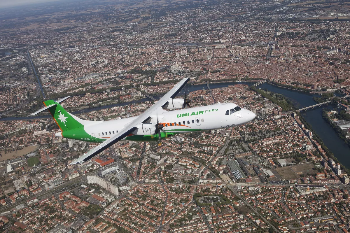 澎湖5日強陣雨 立榮航空1班機停電又遭鳥擊