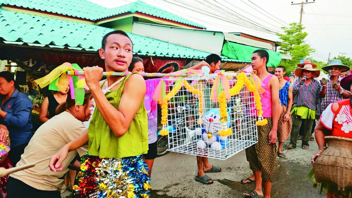 泰國乾旱  民眾抬哆啦A夢遊街祈雨