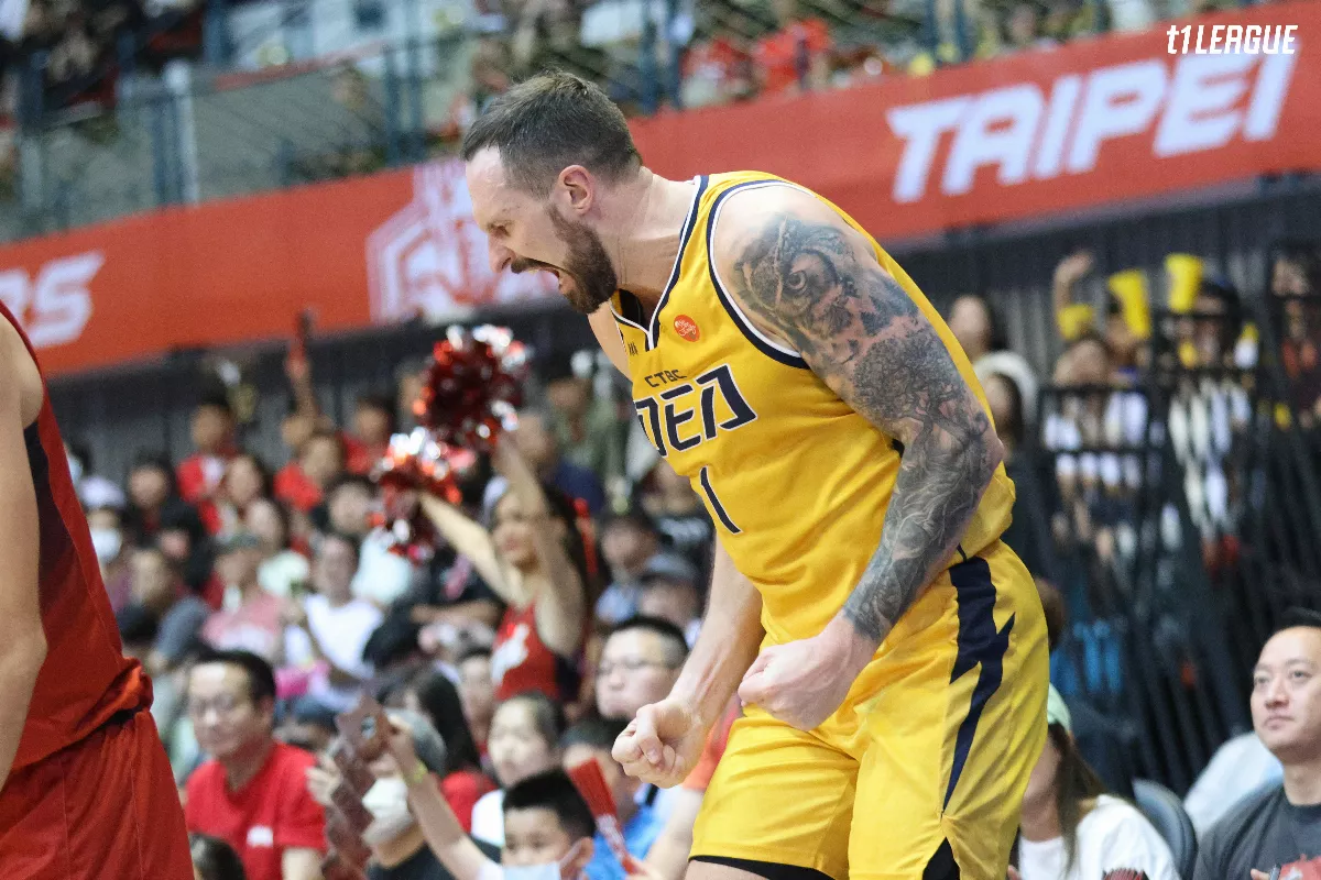 T1／戰神超鐵外線28投2中 特攻逼出第5戰 