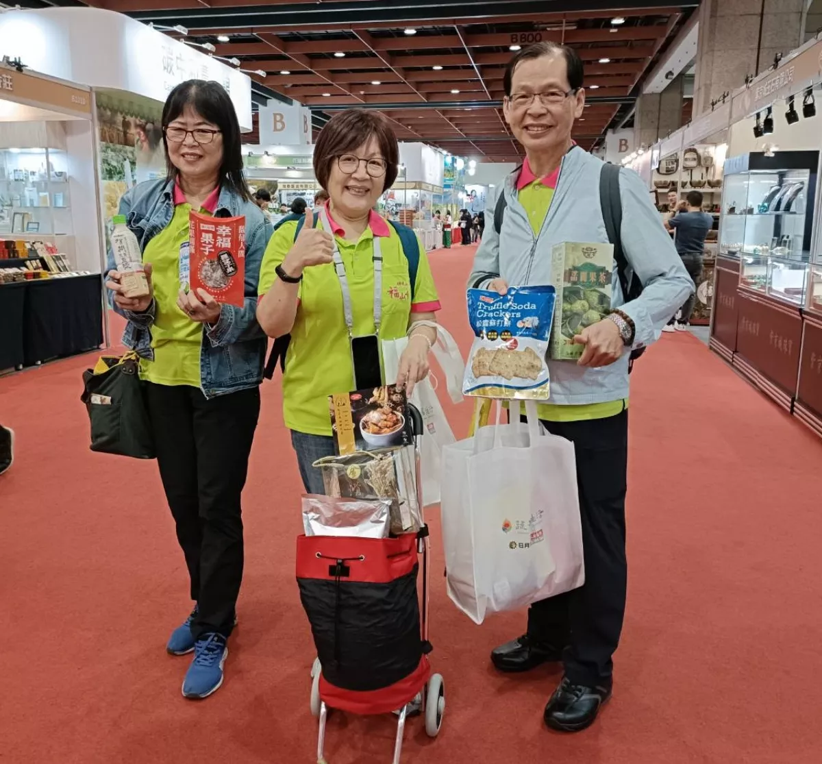 蔬食節第4天買氣旺  民眾採買一整車「戰利品」