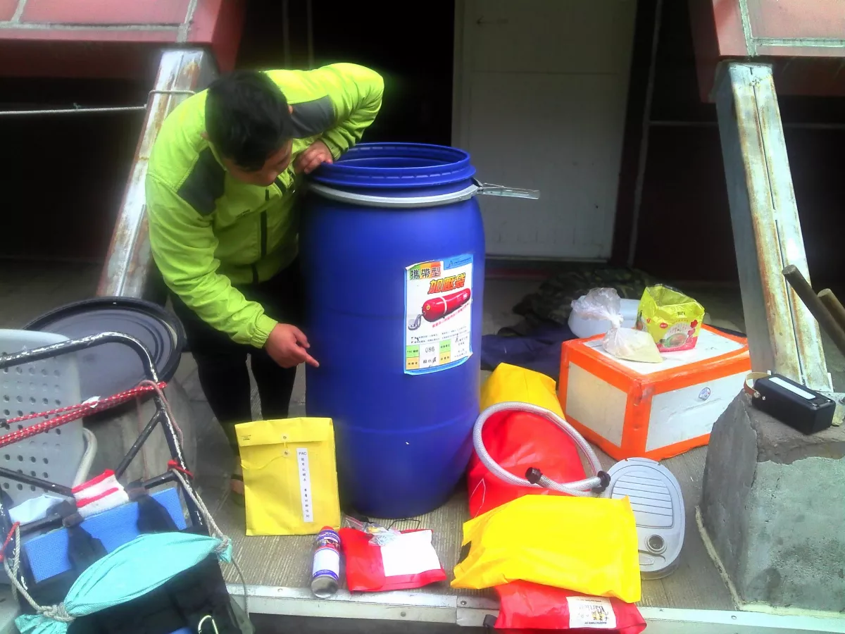 山屋遭垃圾入侵 保育義工嘆：缺乏公德心