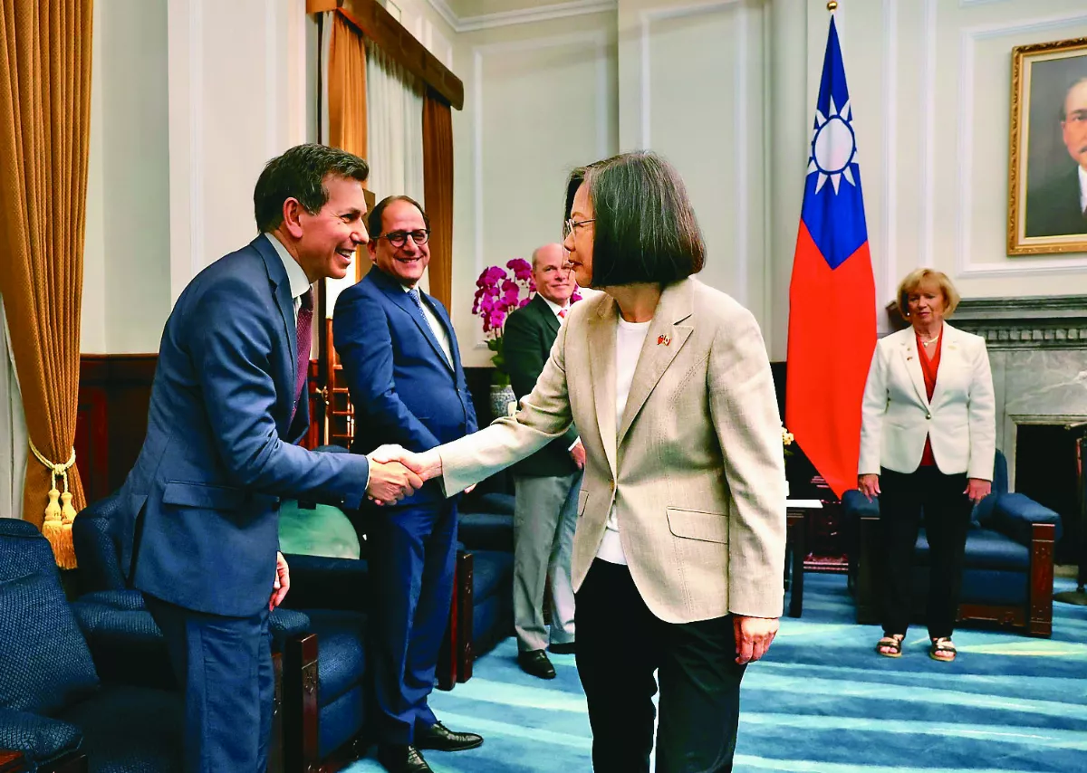 總統府上班最後1天 蔡英文：盼台灣團結 我將並肩前行
