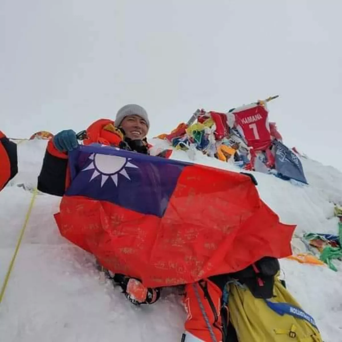 體壇／登山家林士懿 帶國旗攀上珠峰