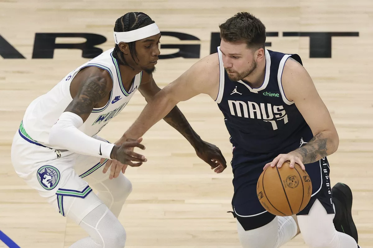NBA／獨行俠雙核齊轟63分 西決首戰反咬灰狼