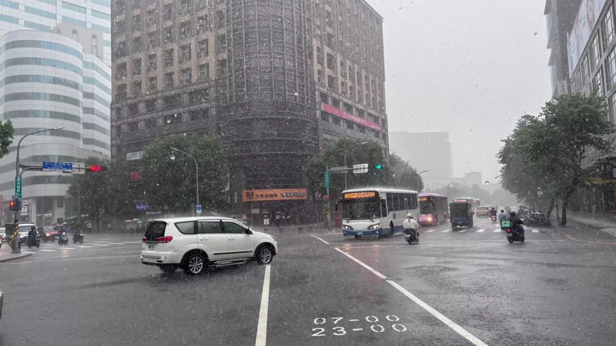 各地天氣維持陰天多雲 留意午後陣雨