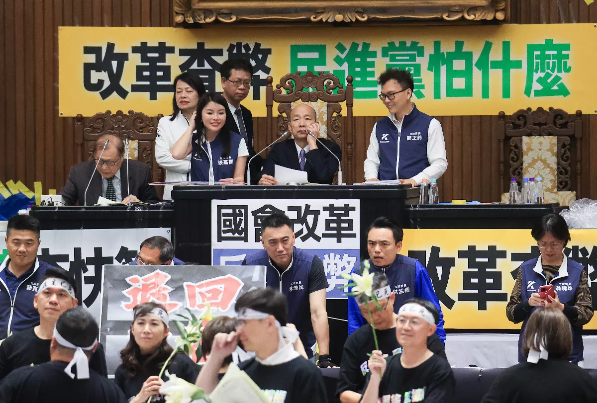 國會職權修法表決大戰 關鍵條文皆二讀、28日續審