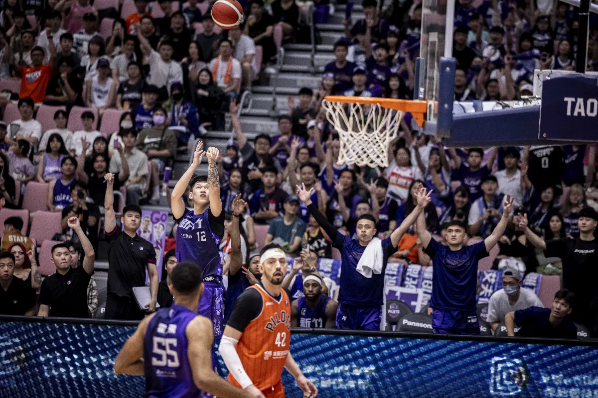 PLG／上有李家瑞、下有艾夫伯 攻城獅扳平