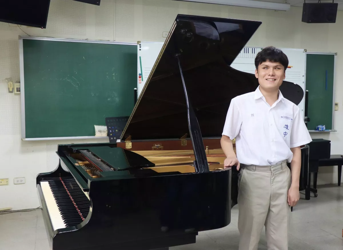 黑暗幻化成音樂陽光　視障生黃崇恩將登衛武營