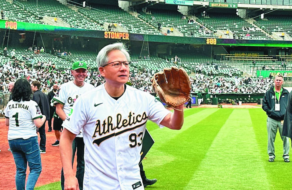 MLB舊金山台灣日  黃仁勳開球