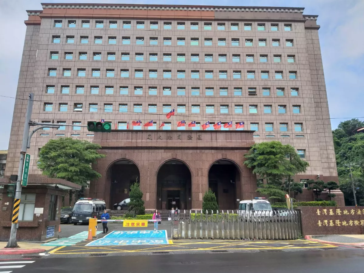 私設道路長青苔 男滑倒請求百萬國賠判准