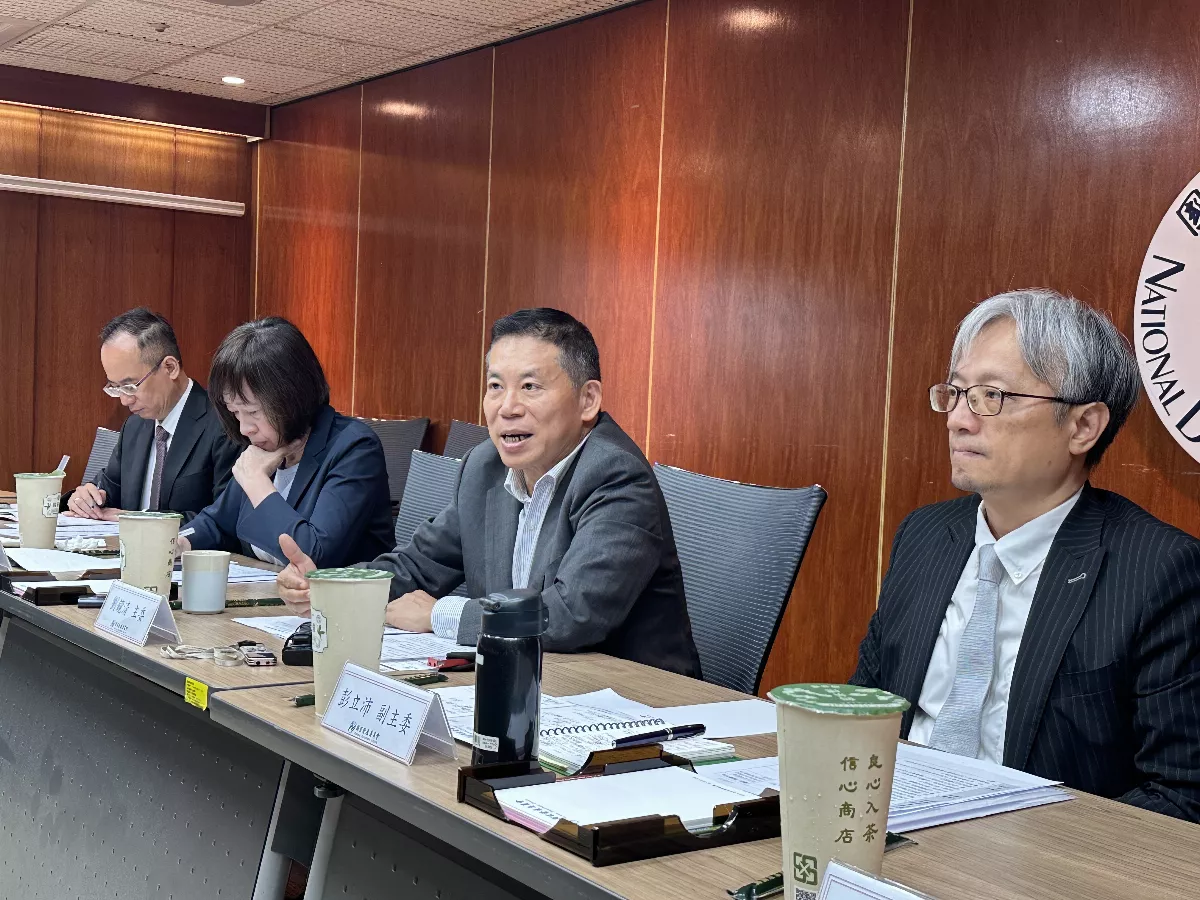 淨零轉型 國發會主委劉鏡清：最期待中研院藍綠氫技術