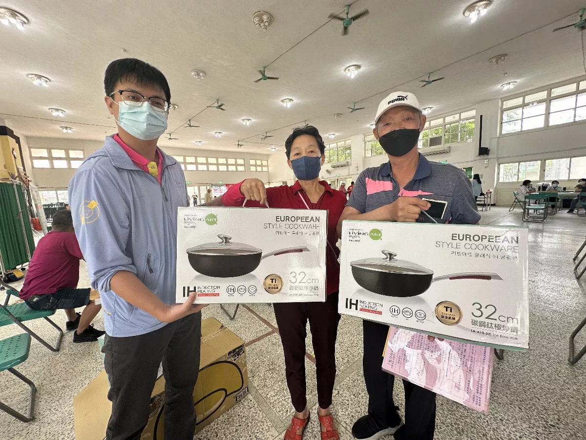新冠病毒每周增200例確診 祭出好禮接種率仍低