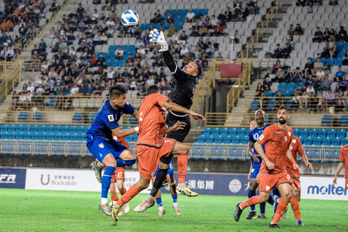 足球／兩度錯失進球 中華男足主場仍負阿曼