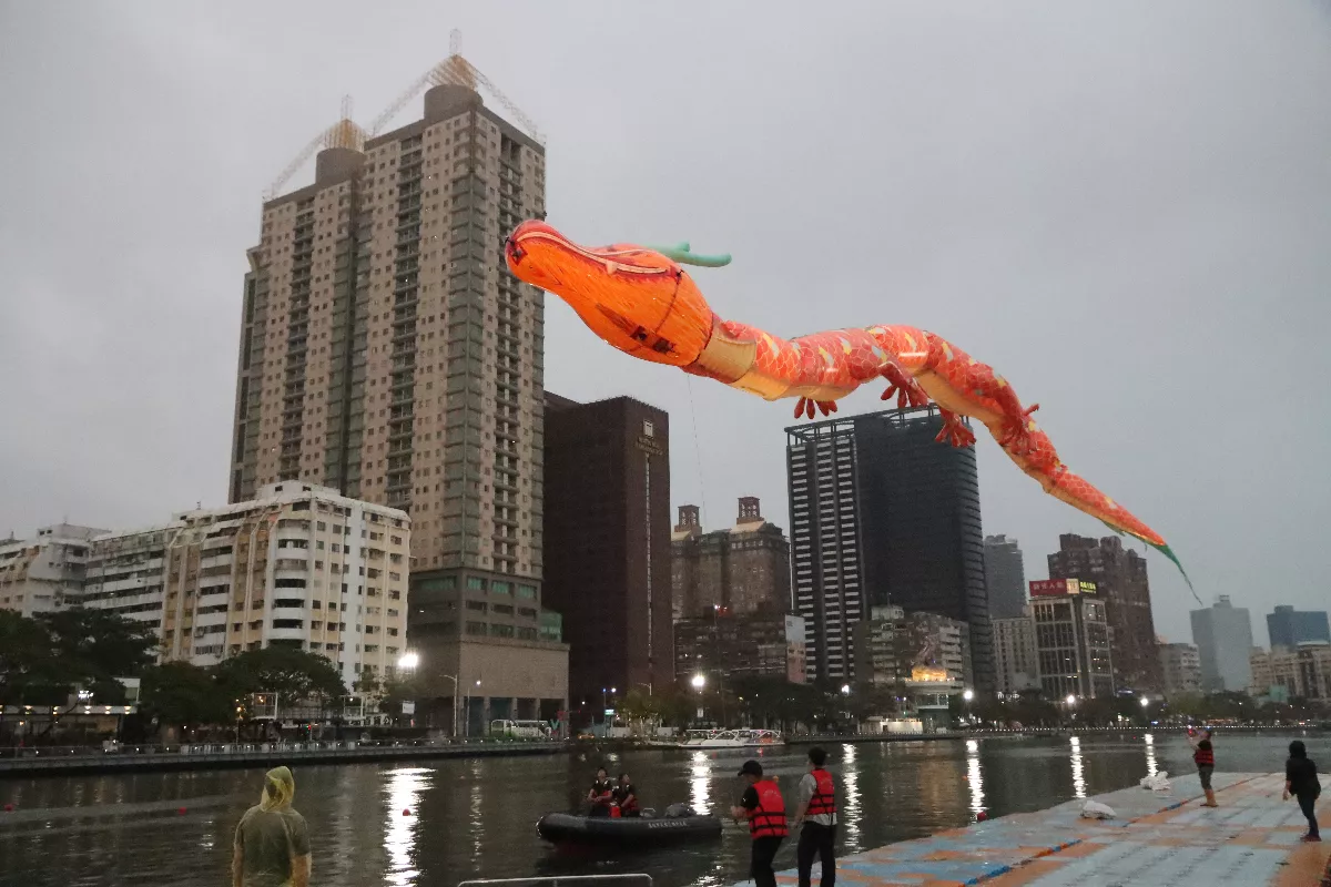 愛河「三龍共舞」龍舟賽　還有酷碰送好康