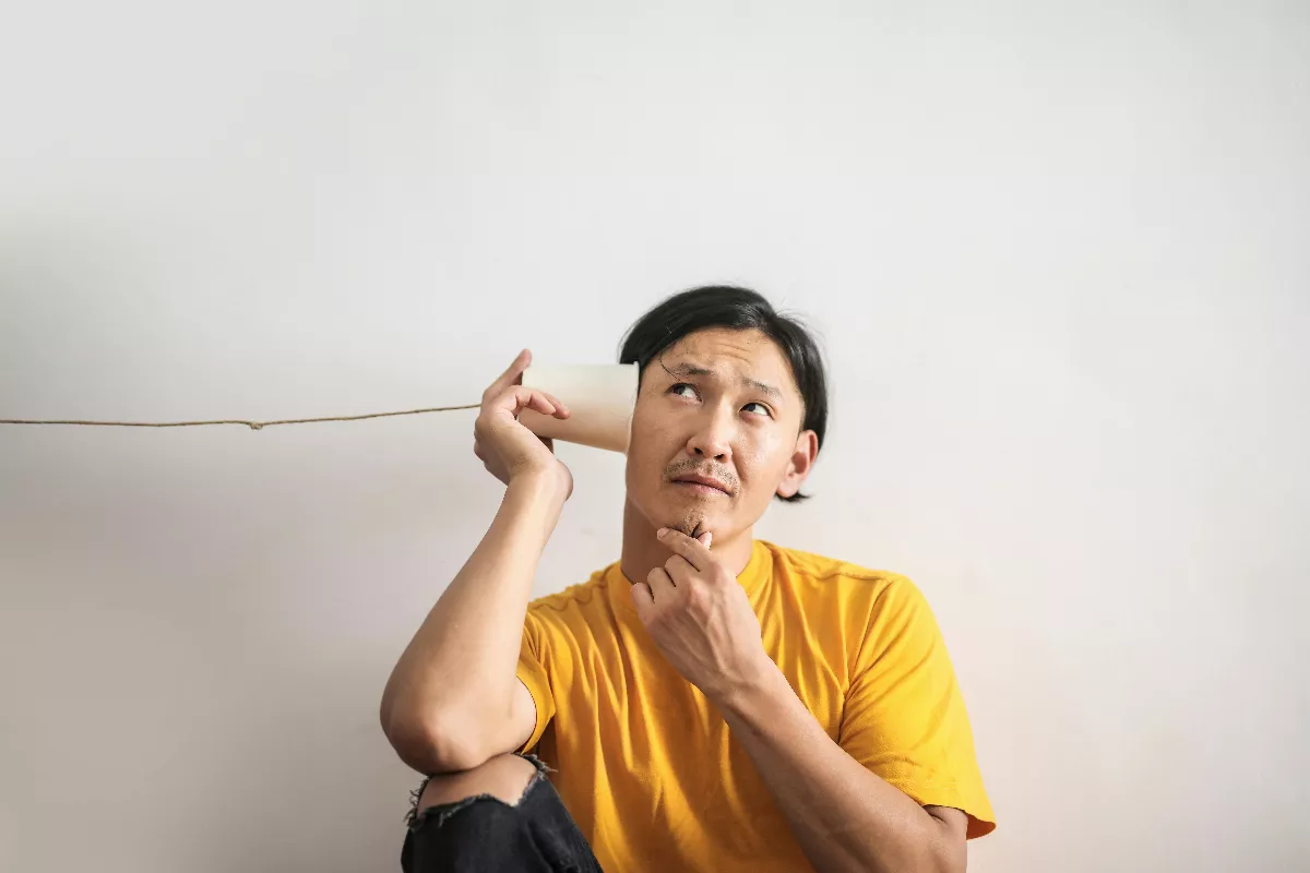 50歲後聽力漸退化 及時戴助聽器防失智