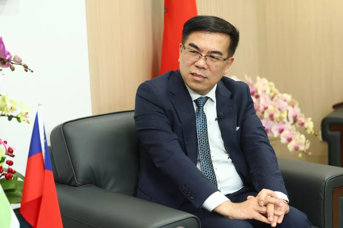 環境部長彭啓明受訪   期望碳費制度下半年能上路