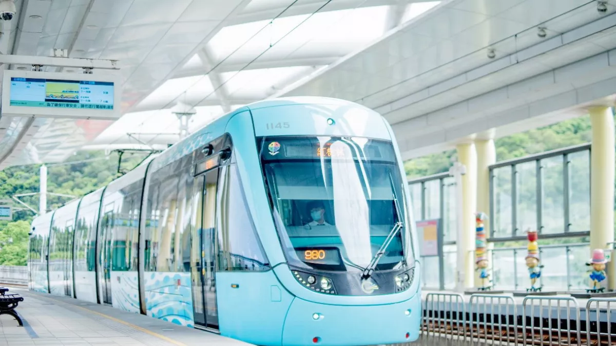 淡海輕軌列車異常急煞停 影響約450名旅客