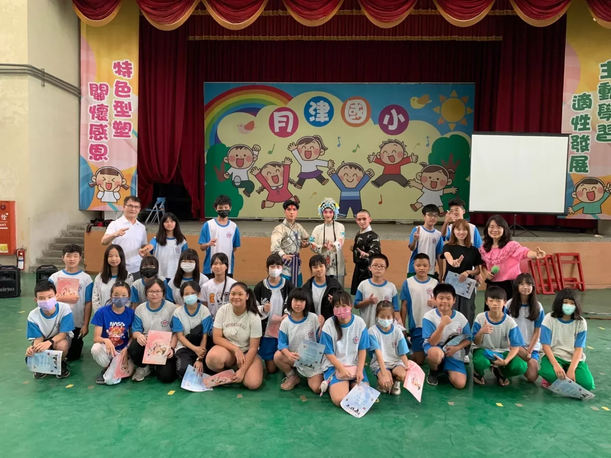 戲曲學院巡迴校園演出  師生體驗古典藝術之美