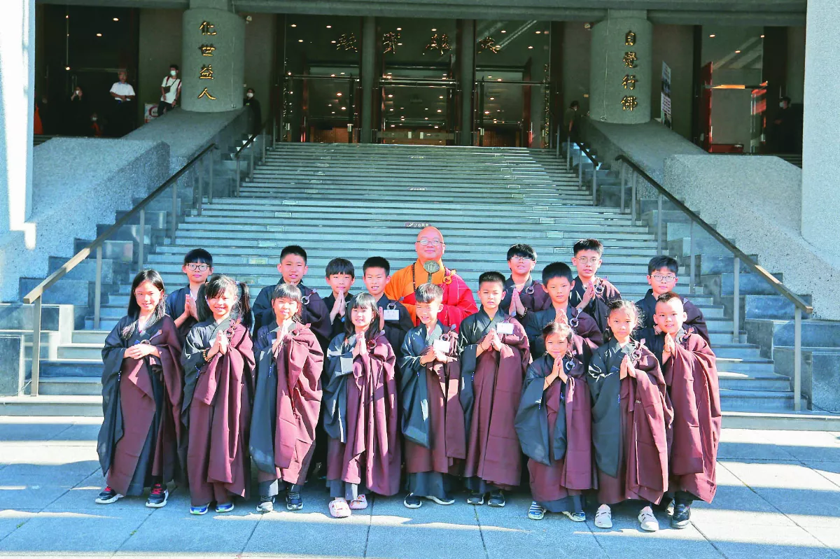 南台別院三皈五戒  千人依止佛陀